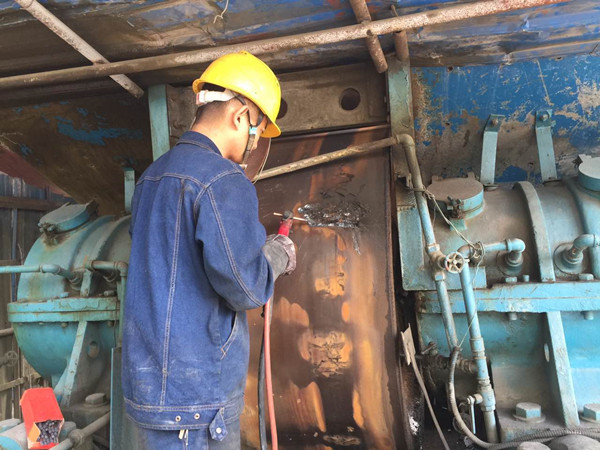 云南尖峰窯托輪滾面修復(fù)_副本 云南尖峰窯托輪滾面修復(fù)_副本