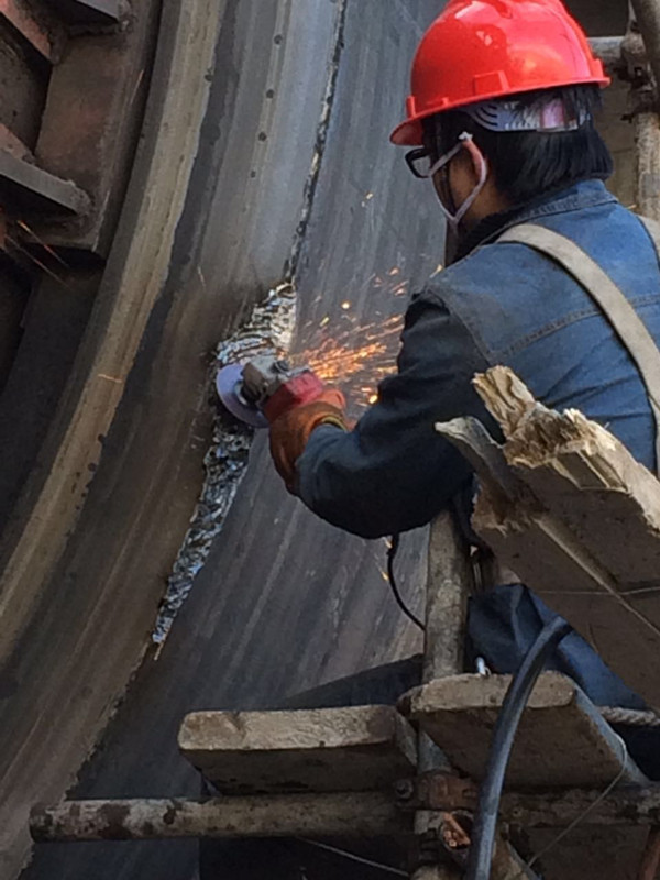 西藏高爭(zhēng)水泥窯托輪輥面維修_副本 西藏高爭(zhēng)水泥窯托輪輥面維修_副本